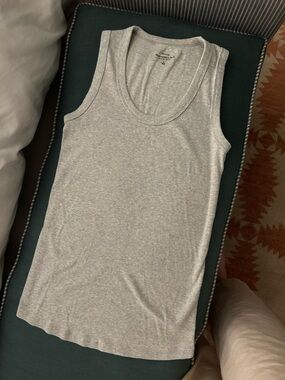 Maternity Abercrombie & Fitch Light Gray Scoop Neck Tank Top